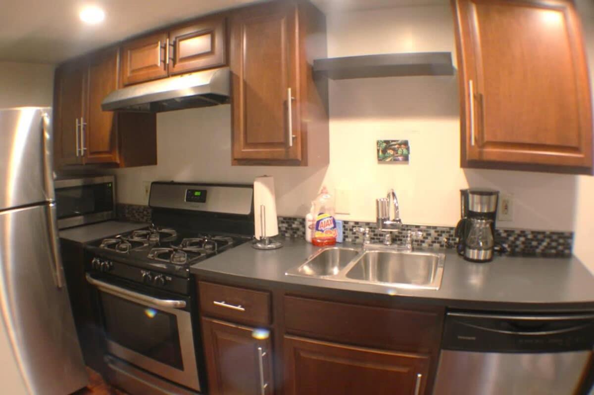 1 Bed Apt - Amazing Location 1 Block To Carson St Pittsburgh Esterno foto